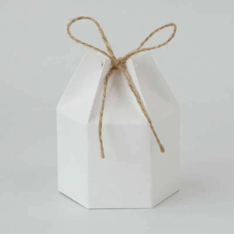 25/50 adet Kraft Kağıt Paketi Karton Kutu Fener Hexagon Şeker Kutusu Favor Ve Hediye Düğün Noel Sevgililer Parti Malzemeleri 220420
