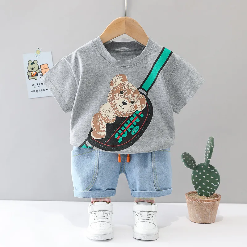 Summer Baby Boy Clothes Set Kids Tracksuit Printed T Shirt Sport Shorts Bear Short Sleeve Spädbarnskläder