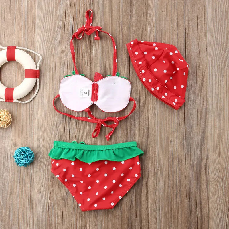 Été bébé fille fraise imprimé à volants Bikini Tankini ensembles avec chapeau enfants deux pièces maillot de bain maillots de bain plage maillot de bain 220530