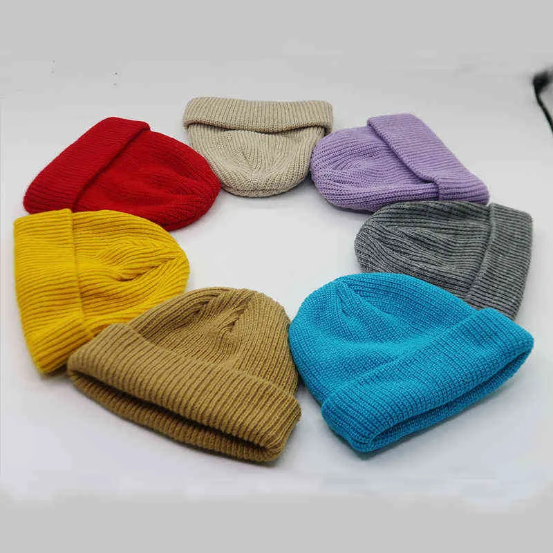 Unisex kış nerveyik örgü kelepçeli kısa kavun caddesi düz renkli kafatası retro kayak balıkçısı Docker Beanie Hat Slouchy Z-302 J220722