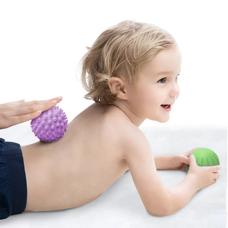 Brinquedos de bebê macios TEXTURADOS Bolas multi -ratdas coloridas Touch infantil Touch Hand Squeeze Ball Toys Infant Sensory Massage Ball 220531