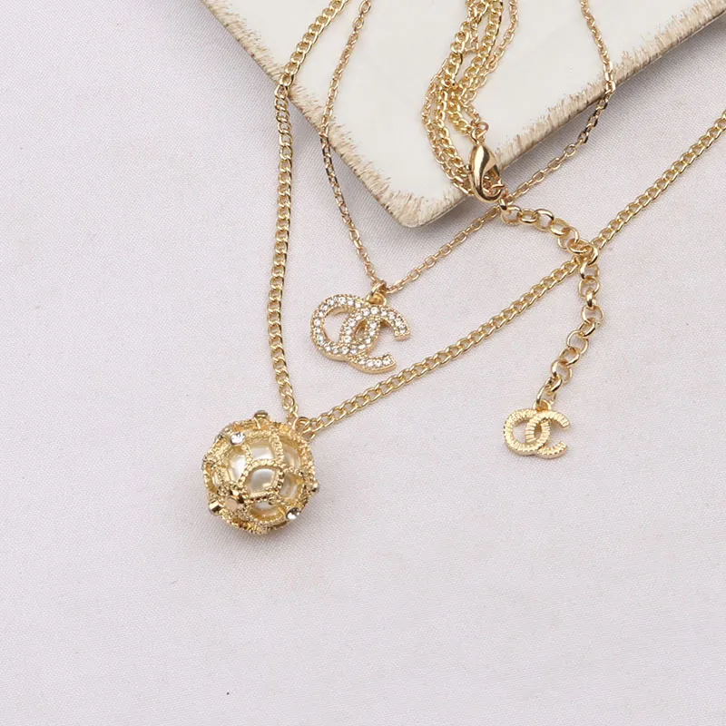 Luxury Designer Letter Pendant Necklaces Chain 18K Gold Plated Ball Pearl Crysatl Rhinestone Brand Double Necklace for Women Weddi2600
