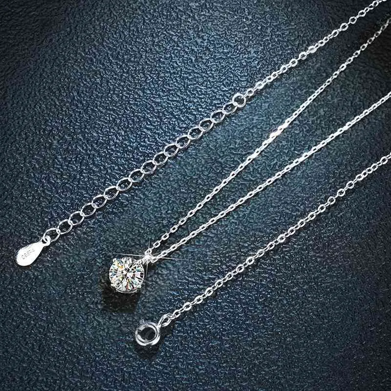 TRENDY 925 STERLING Silver 1 Ctcolor Moisanite Pendant pour femmes bijoux Platinum 4 Porg Collier Clavicle Gift7850625