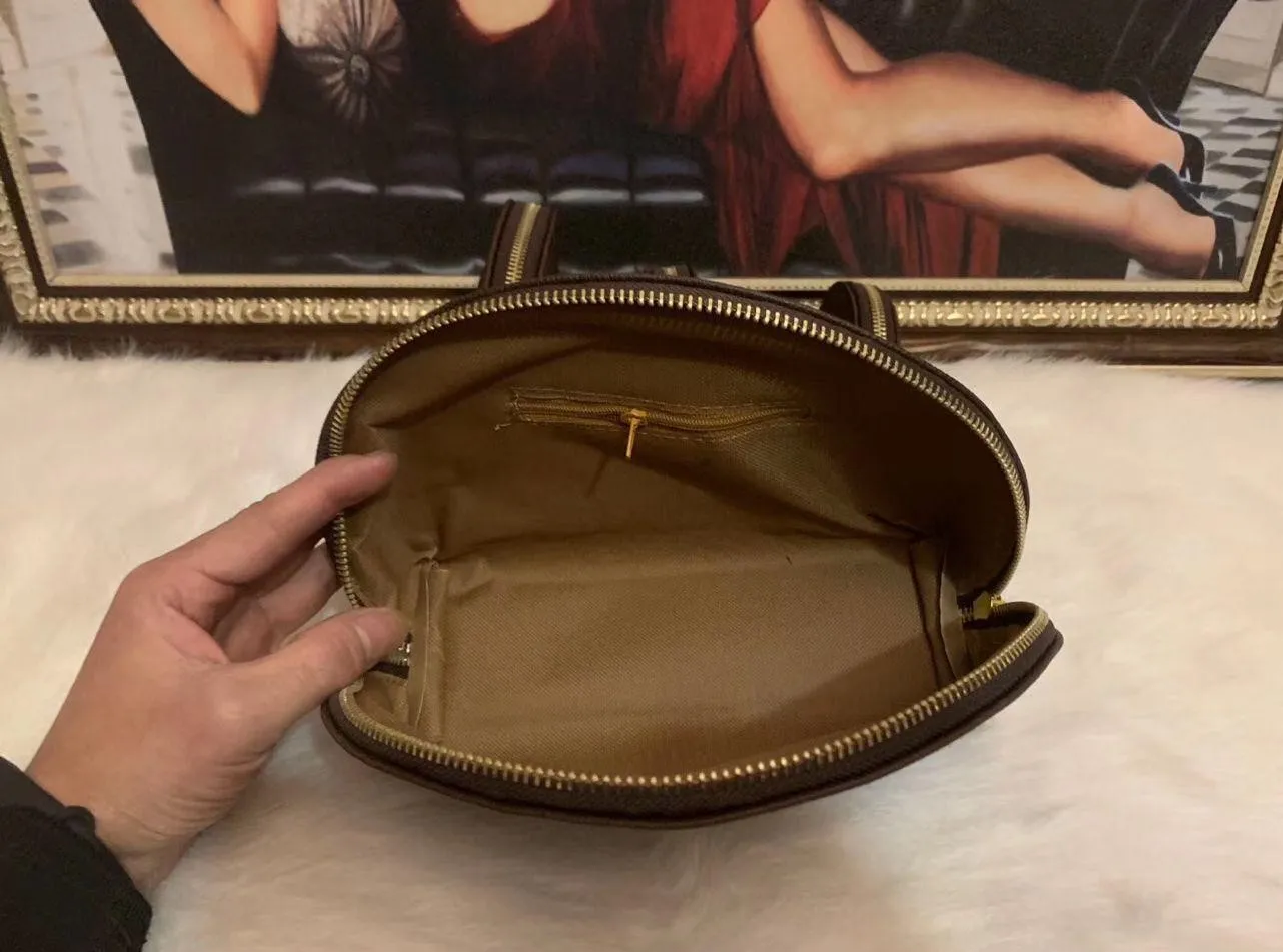 Women Cosmetic Bag مجموعة متعددة الألوان مصممة مصممة القابض ليدي كيس الأثرية كيس مكياج أكياس ماكياج حقيبة 207k