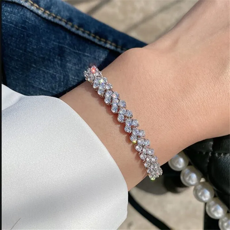 Choucong Bracelets de mariage romains bijoux de luxe en or blanc 18 carats remplissage rond coupe topaze blanche CZ diamant pierres précieuses fête femmes Promise275O