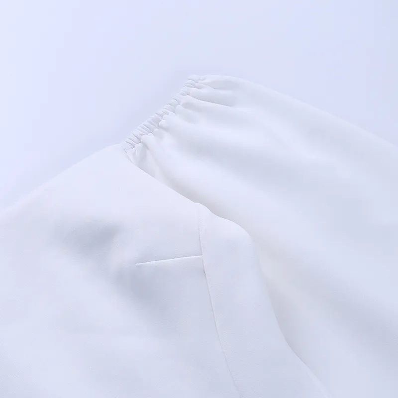 Beyouare Elegancka damska koszulka Seksowna Slash Neck Latarnia Rękaw Bandaż Solid White Topy Jesień Casual Slim Office Lady Tee 220402