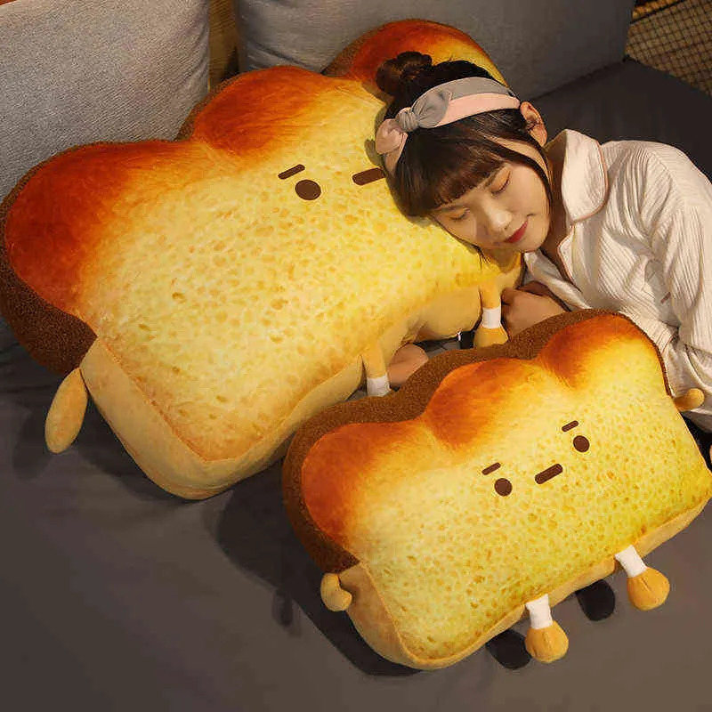 Giant Emoticon Toast Bread Bed Pillow Filled Cartoon Food Sidobord Rolig gåva för grl ruminredning leksaker honom J220704
