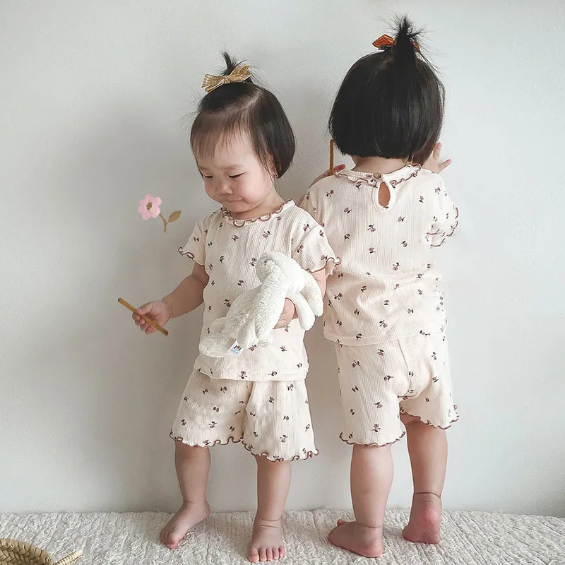 8022 Babykläder Set Girls Passar Summer Korean Fashion Small Fresh Girl Top Pant 0-3T Kids Home 220509