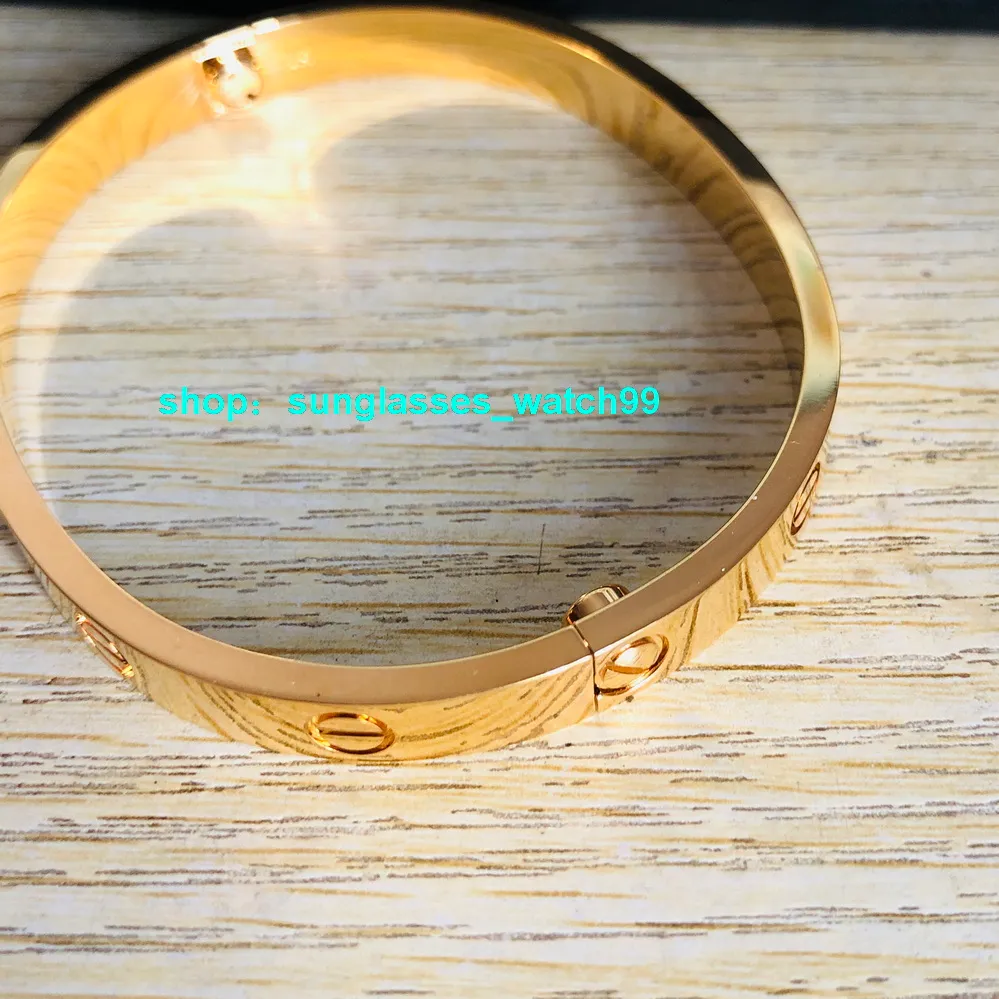 Bracelet d'amour diamant en or Au 750 18 K ne se décolore jamais taille 16-19 Avec certificat de boîte de comptoir réplique officielle marque de luxe de qualité supérieure 2082