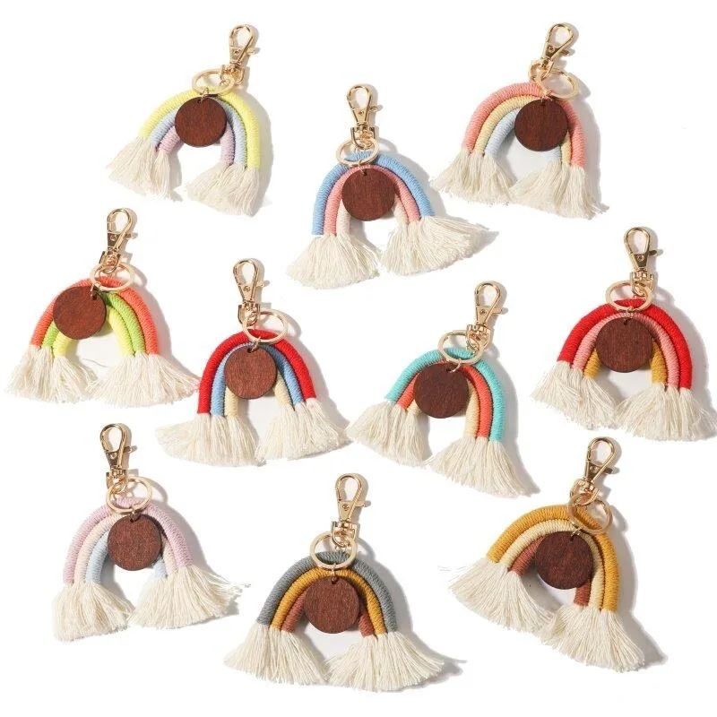2022 Weaving Rainbow Wood Keychains for Women Boho Handmade Handmed Key Ckeyring Macrame Bag Bag Car Jewelry Jewelry