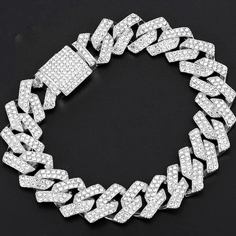 Iced Out Women Watches Bracelet Gold Ladies Wrist Luxury AAA Rhinestone Cuban Link Chain Watch Bling Jewelry 2208222450