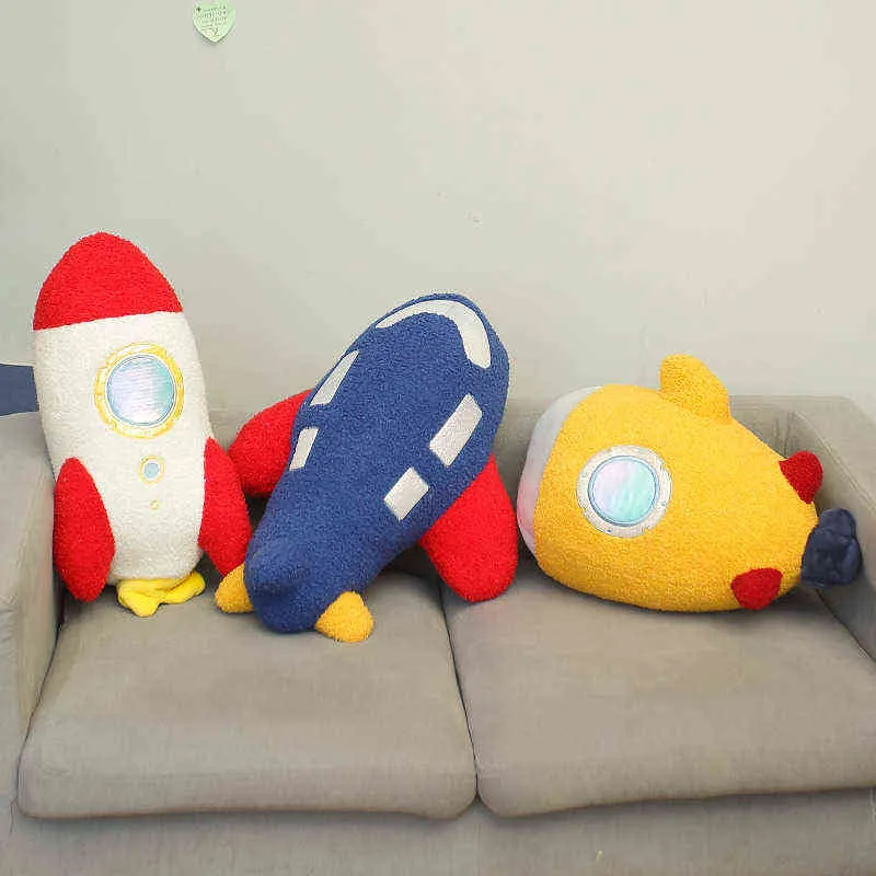 Simulação Land Sea e Avião Submarino Rocket Pluxh Plelot Featon Pillow Cosmic Chelaned Dolls macios para crianças Presentes de meninos J220704