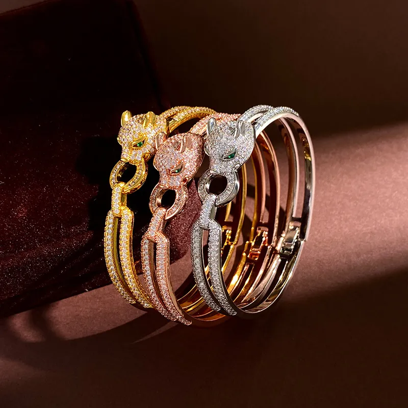 2022 Bracelet menottes pour les amoureux Bracelet de créateur léopard Bijoux de mode en cristal de luxe Unisexe Voyage Loisirs et vacances brac1989428