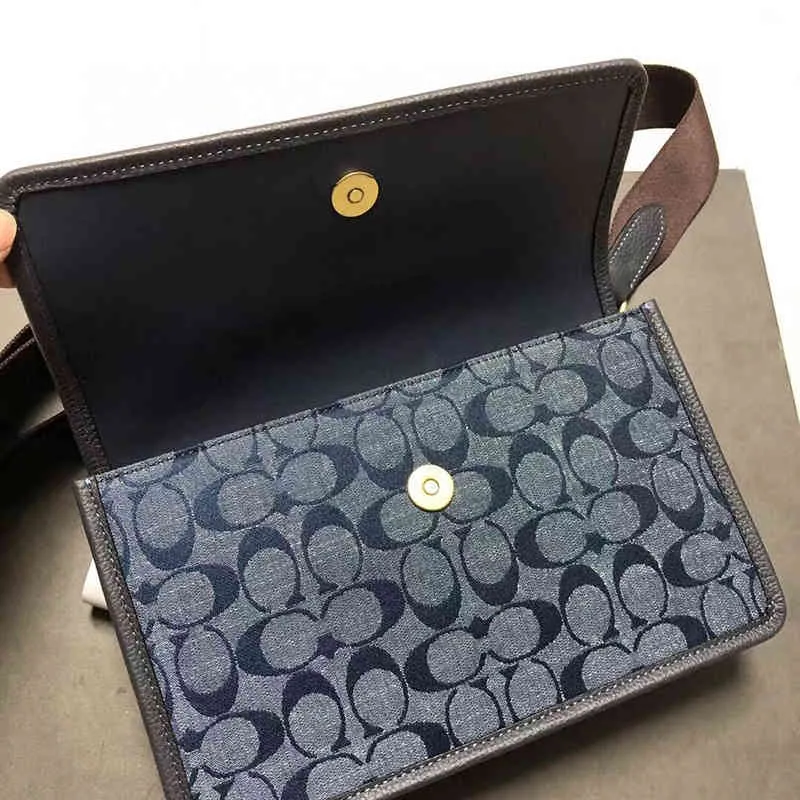 Designer Bags 2022 New Men's Turner Flap Denim Blue Flip Messenger Xiang Bulei One Shoulder Camera