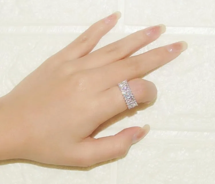 Обручальные кольца роскошные ювелирные украшения Soild Pure Rea 925 Серебряная серебряная сияющая форма белая топаз CZ Diamond Party Обещание женщин обручальная группа кольцо подарок