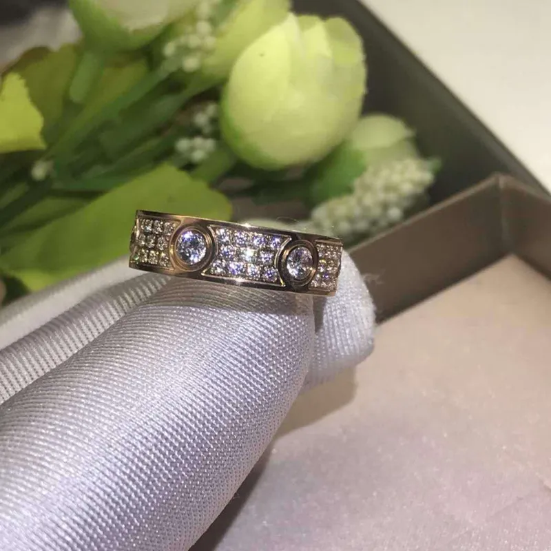 Full Diamond Titanium Steel Silver Love Ring Men and Women Rose Gold Rings for Lovers Par Jewelry Gift196s