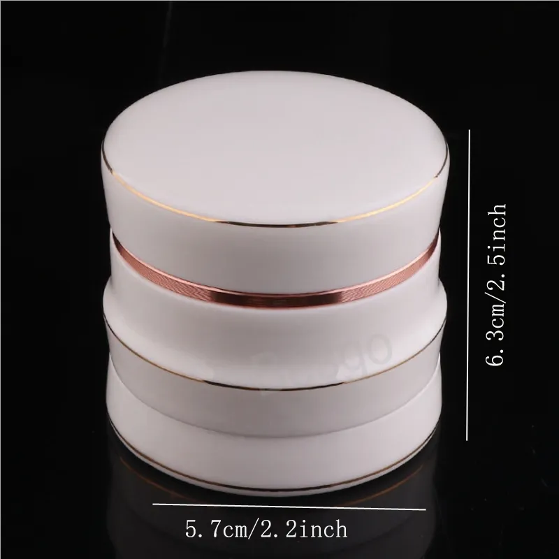 63mm Zinc Alloy Tobacco Grinder 4 Layer Färgglada Rökning Herb Grinders Metal Cigaretter Slipning Miller Herbs Krossar BH6311 TYJ