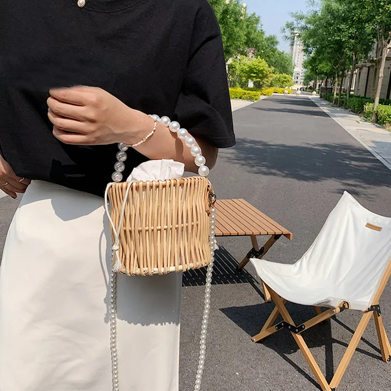 Women Straw Handbags And Purses Summer Rattan Basket Bag Woven Wicker Bucket Tote Bags Girls Pearl Chain Beach Travel Bag 220525265M