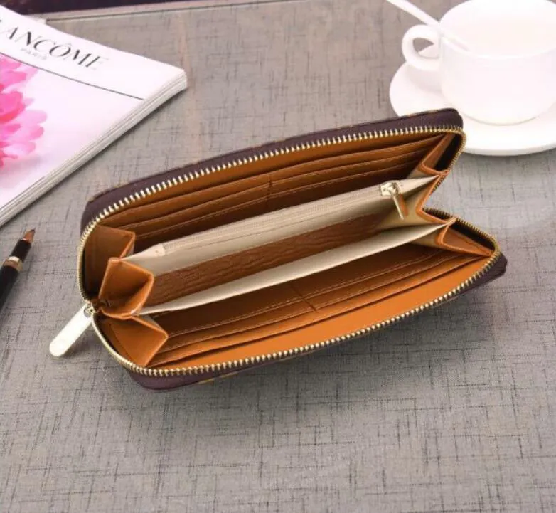 Fashion Mens Women Designer Claking Portefeuille Pu en cuir portefeuille Single Zipper portefeuille Lady Madies Long Classical Purse Card 60017308G