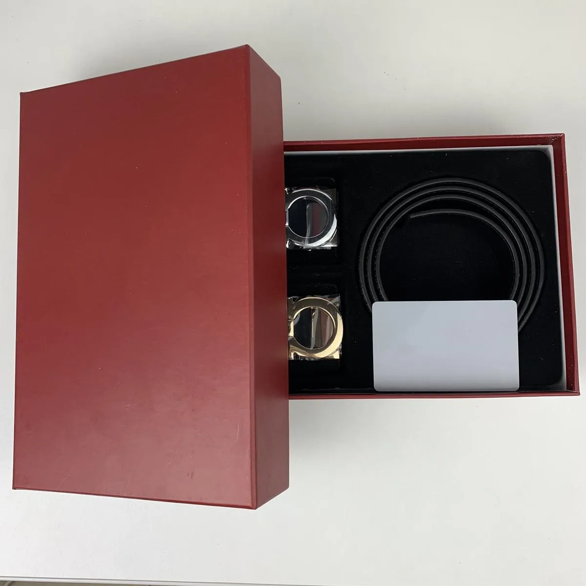 ジーンズ用のベルトラグジュアリーデザインメンファッションプリントまたは滑らかなベルト3 5cm 6コンビネーション高品質の赤いボックスサイズ105-125cm2637