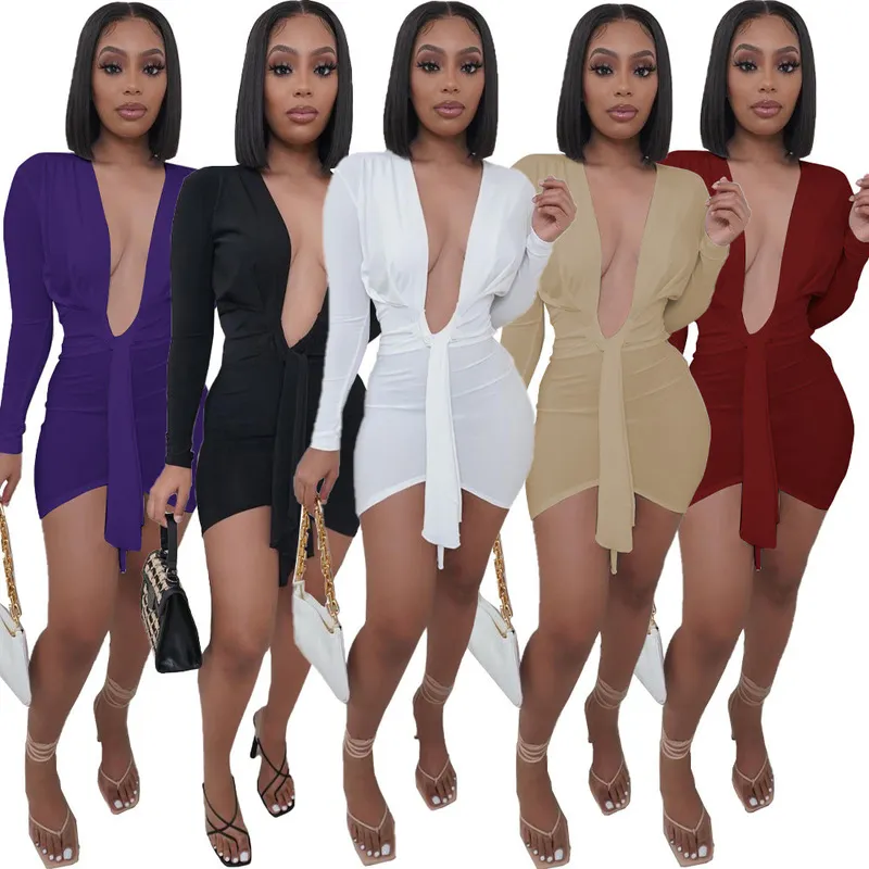 ANJAMANOR Sexy Deep V Neck Long Sleeve Dresses for Women Black White Bodycon Mini Dress Night Club Outfits D21 CE22 220521