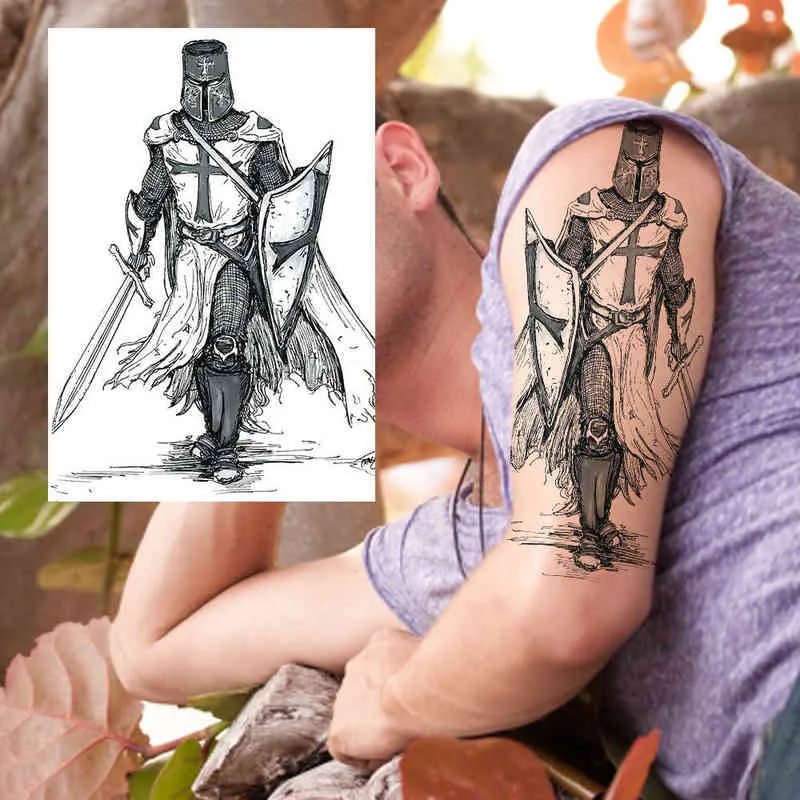 NXY Tijdelijke Tattoo Zwart Militaire Maori Totem Mouw Tattoos Voor Mannen Realistische Fake Volledige Arm3D Dragon Skull Wolf Lion Robot Tatoos Plakken 0330