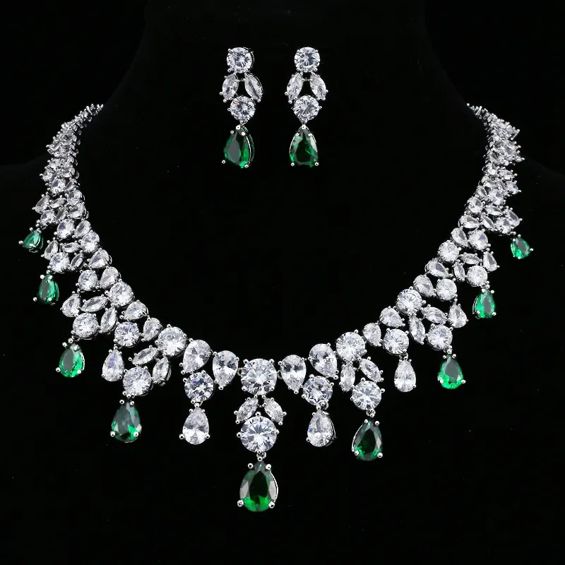 AMC Luxe Smaragdgroene Ketting En Oorbel Set Zirkonia Sieraden Set Voor Vrouwen Bruidssieraden Set Cadeau Voor Vrouw 220726