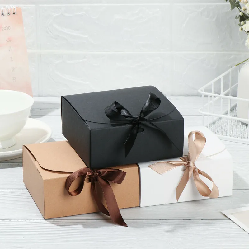 10шт -квадратная бумажная коробка Kraft Cardboard упаковка День Сватентина Свадьба Пасхальная вечеринка подарочная коробка с лентами хранения конфет 220527