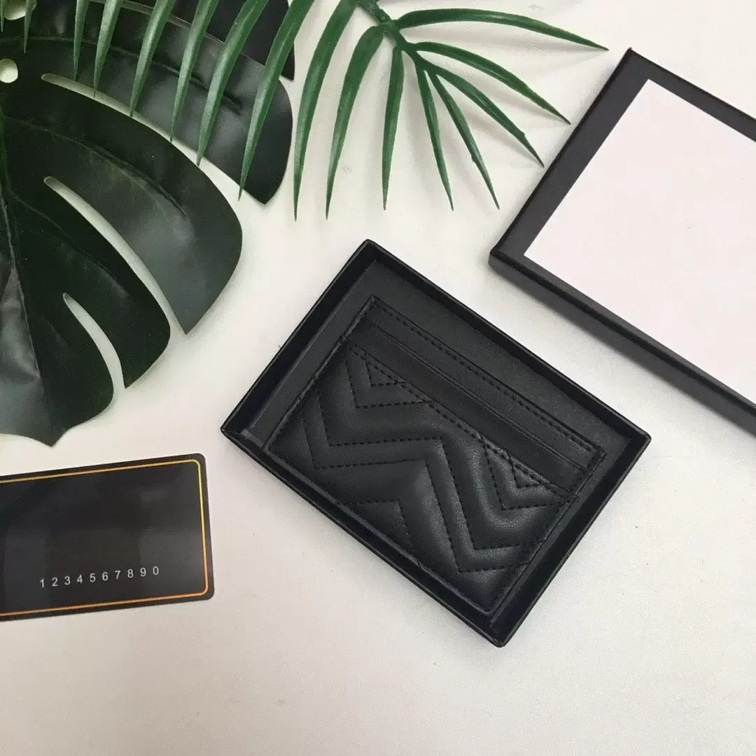 2022 Neue Modeskartenhalter Frau Buchstabe Mini Brieftasche Ganzer Designer Pure Color Echtes Leder schwarzer Brieftasche mit Box294u