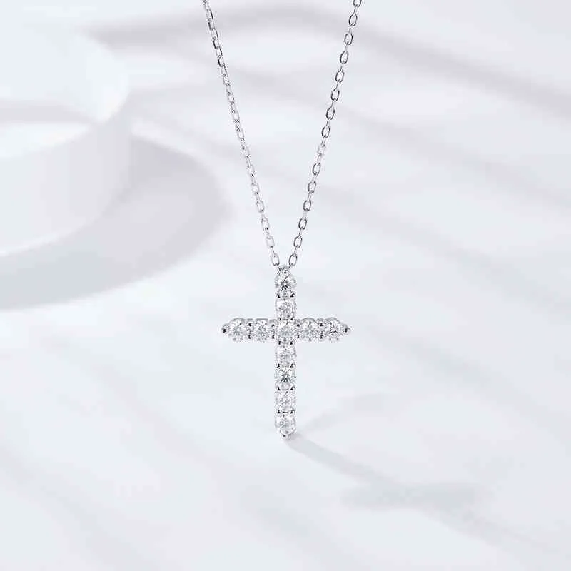 BOEYCJR 925 Silver D color 066ct 25mm Moissanite VVS1 Cross Pendant Necklace for Women or Men