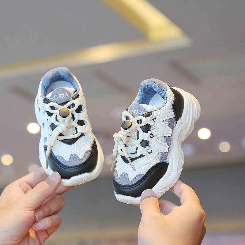 Sapatos infantis para meninas meninas outono tênis de basquete casual para meninos esportes de moda Os treinadores de malha preta infantil de 1 a 6 anos G220517