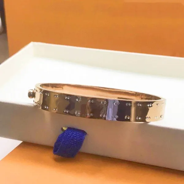 Design Bangle Hoge kwaliteit heren herenarmband Designer sieraden gouden gesp Armbanden roestvrij staal maat voor mannen en vrouwen fashion242v