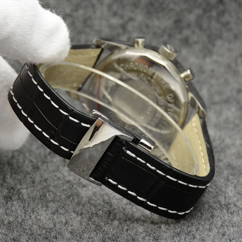 Montre Transocean pour hommes 44MM Chronographe à quartz Date Montres pour hommes Excellentes montres-bracelets avec cadran noir et bracelet en caoutchouc pour l'heure mondiale239M