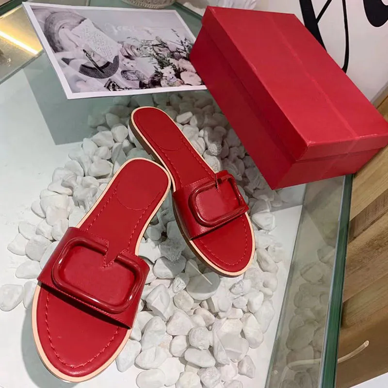 High quality women`s slippers Summer luxury Designer Fashion flat buckle sandals Name brand shoes Hotel Comfort One line soft drag Beach beach flip-flop box