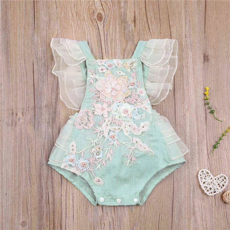 Härlig prinsessa Nyfödda Baby Girls Summer Rompers Ruffles Lace Brodery Pearl Elegant Romper Jumpsuits Cotton Sunsuits Outfits G220510