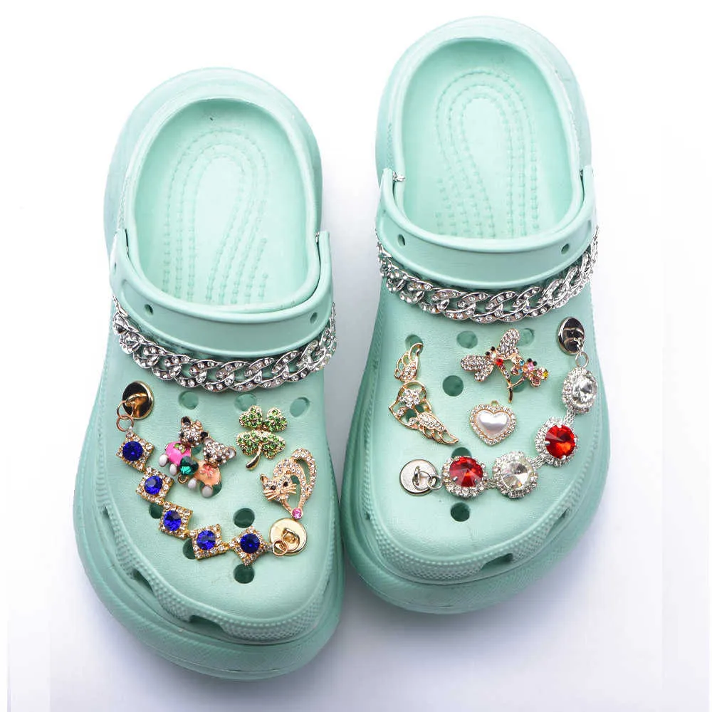 Metal Tasarımcı Takılar Altın ve Silver Stone Croc Charms Aksesuarlar Kelebek Taç Ayakkabı Düğmesi Dekorasyon Timsah Ayakkabıları