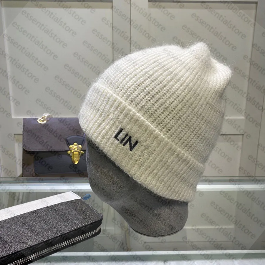 Wind Beanies Seeamed Cap For Woman Man Designer Skull Caps 브랜드 니트 비니 Fashion Street Hat2442