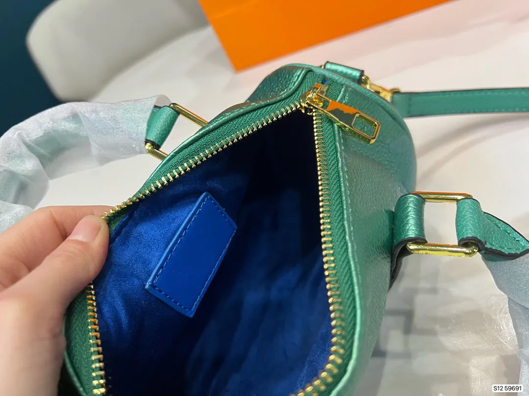 21SS Speedy Designers Handväskor Boston Bags Nano Keepall Totes Women Mens präglade blommiga bokstäver axelväska Mini Portable Travel3093