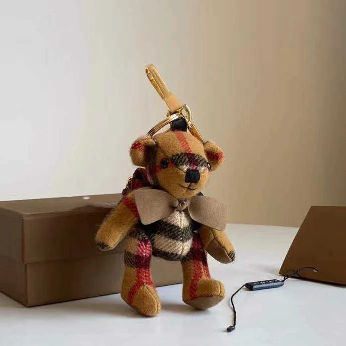 2022 Высокое качество кашемировый медведь кукла кулон брелок классический дизайн украшения автомобильные брелки модная сумочка кулон Брелки 148x