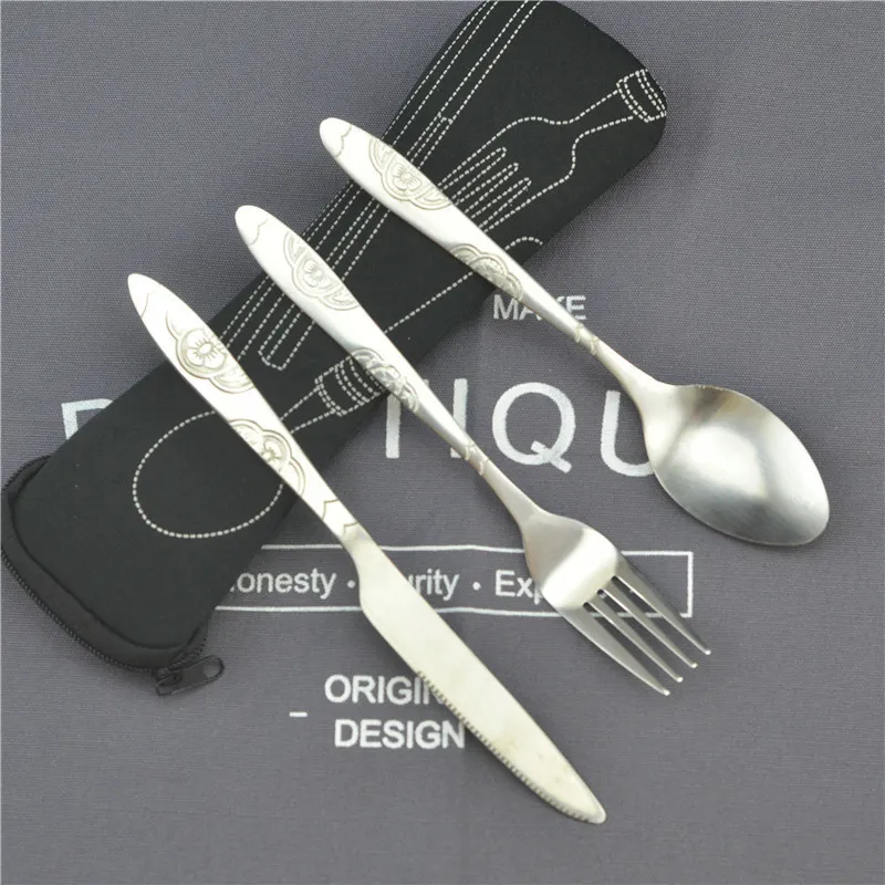 Knifes de aço Fork Spoon Conjunto de viagens em família Campo de talheres de quatro peças de quatro peças Conjunto de utensílios com estojo 220727