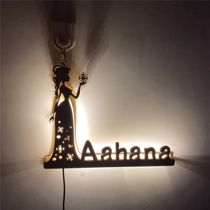 Rainha Princesa Parede Night Light Light Nome Personalizado Signo para Mulheres Meninas Decoração do quarto personalizado Lâmpada personalizada de madeira 220623