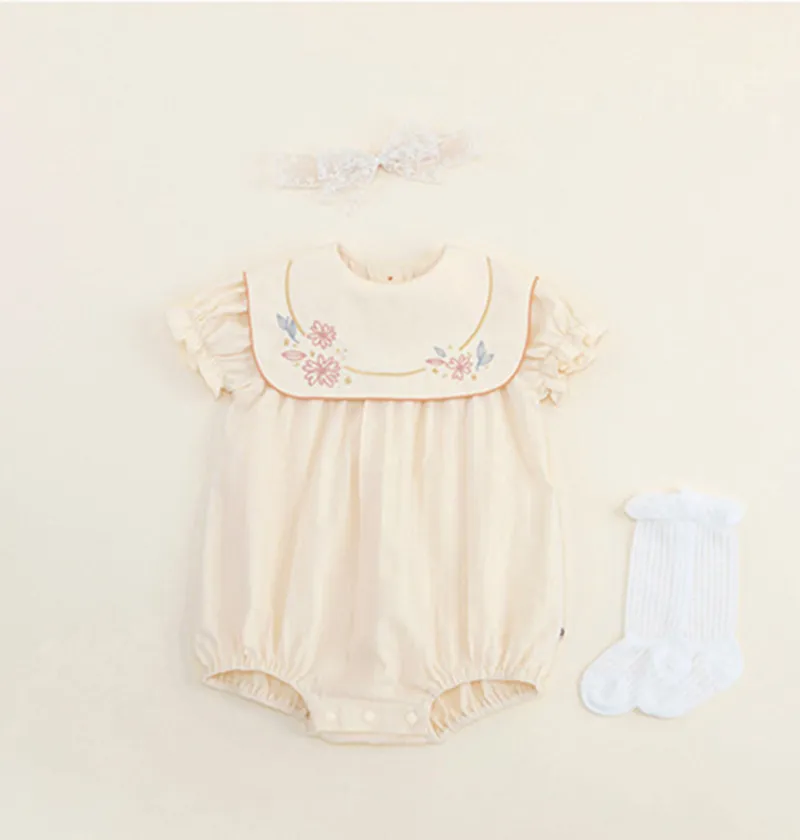 Summer Baby Kids Rompers krótki rękaw haft haftowy słodki panieńczycy dziewczynka bodysuit stroje 220525