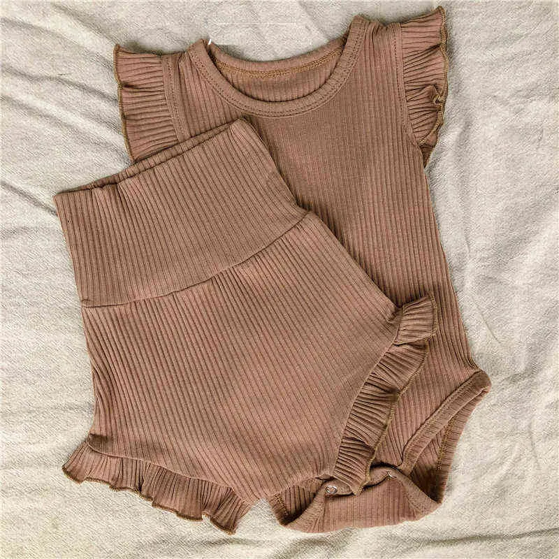 2022 Baby Girl Roupas Novas Conjunto de roupas com nervuras de algodão macio Bosyuit Shorts Conjunto de roupas fofas para criança Fashion Salto de macacão confortável Bloomers G220509