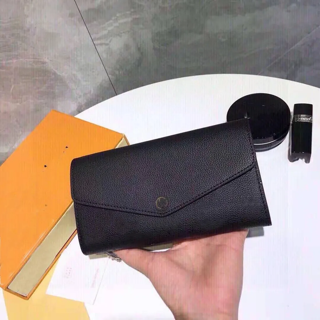 Women Wallet New Embossed Lady Purses Hand Bag Fashion Ladies Leather For Girls Wallets Purse High Quality Designer269A