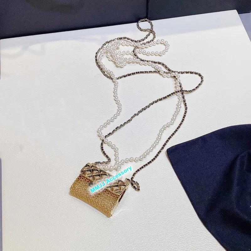 2022 Nowy vintage złoty metalowy łańcuch perłowy mini torebka maleńka torba pasa dekoracyjny luksusowy łańcuch C Pasput Designer 2755303
