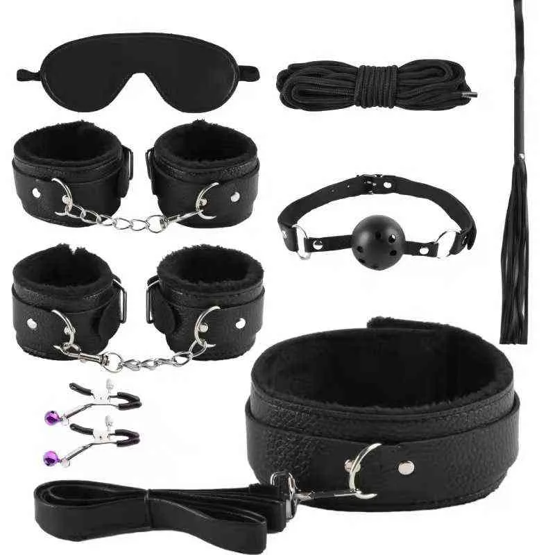 Nxy Sm Bondage Prodotti adulti Manette Anal Plug Tail Bdsm Set Giochi sessuali Giocattoli adulti Sm Toy Kit Coppie 220426