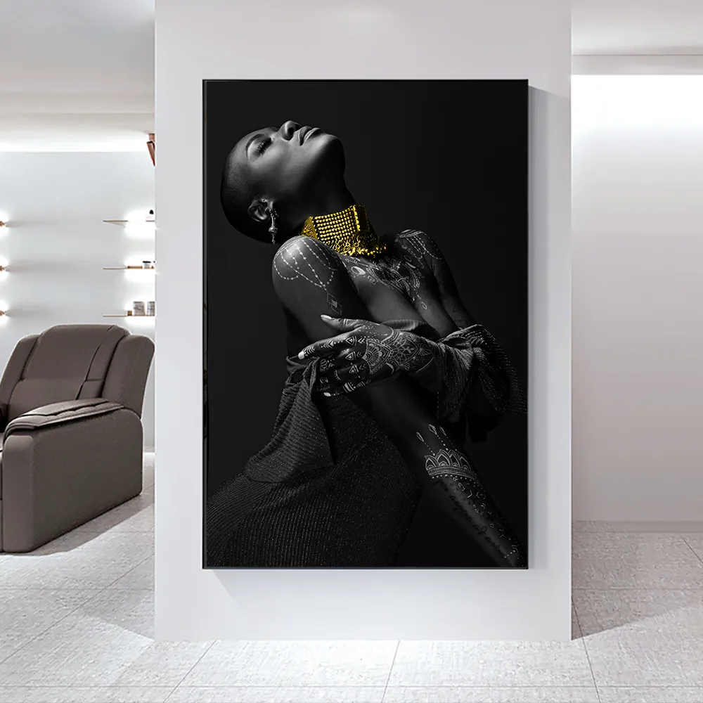 Zwarte vrouwen met brede gouden ketting canvas schilderen moderne posters en prints muur art picture voor woonkamer cuadros decor