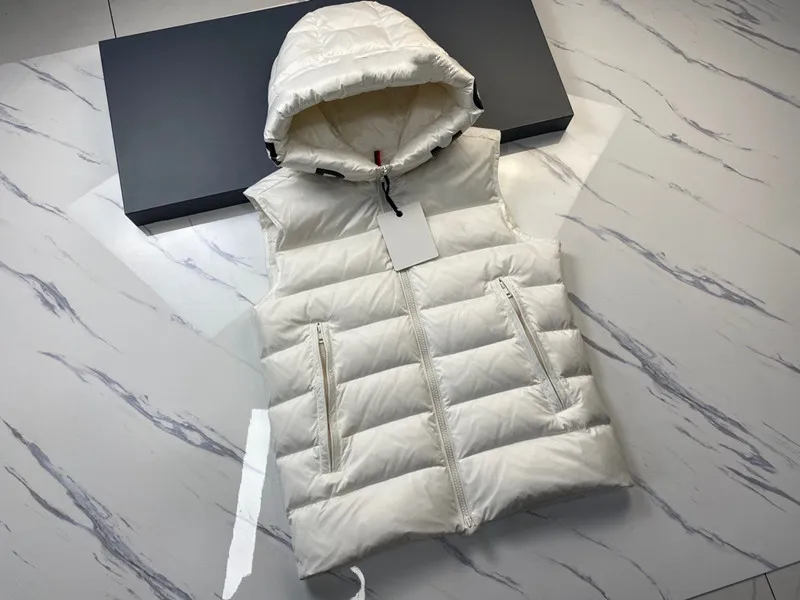 Mannen Puffer Vest Nieuwe Winter Casual Mouwloze Dikke Kleding Warm Dons Eend Vest Mannelijke Outdoor Puffer Jas Mode Klassieke Bovenkleding Zwart S-XXL