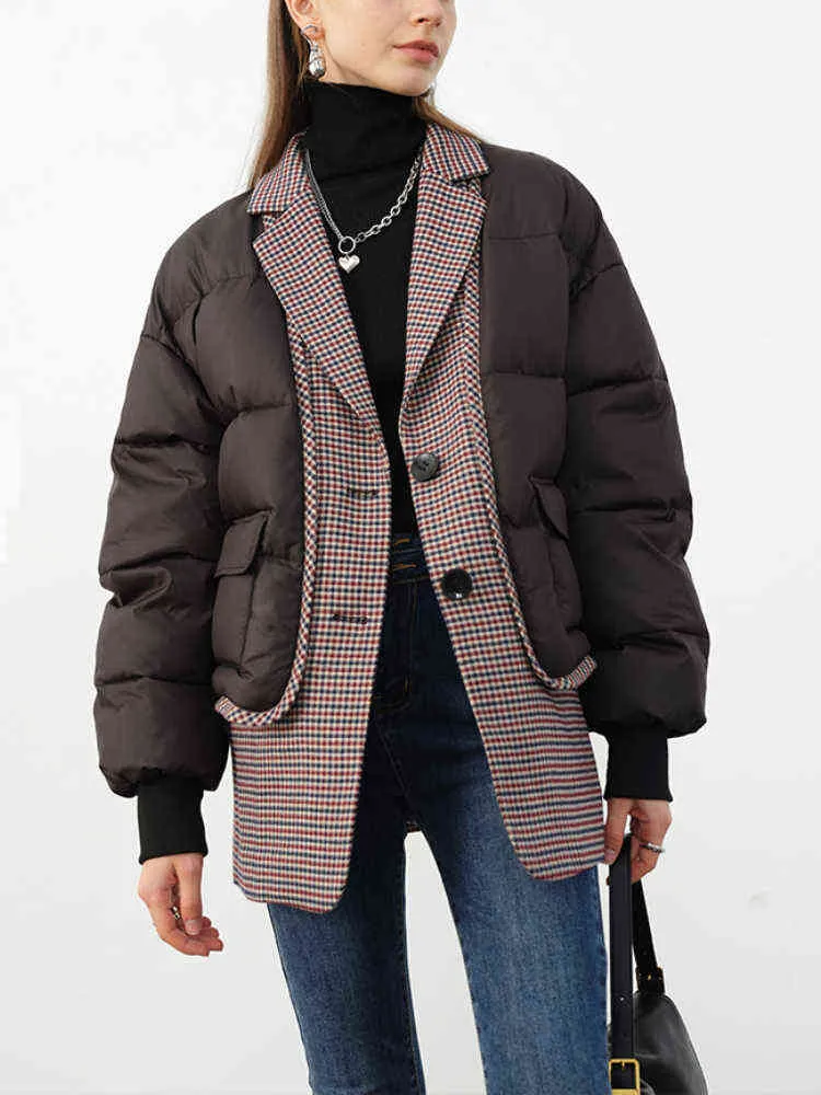 Fake Two Piece Plaid Stitching Black Cotton Coat Women Autumn Winter Nya ytterkläder LAPELS Långa ärmar Löst kappa Kvinna L220725