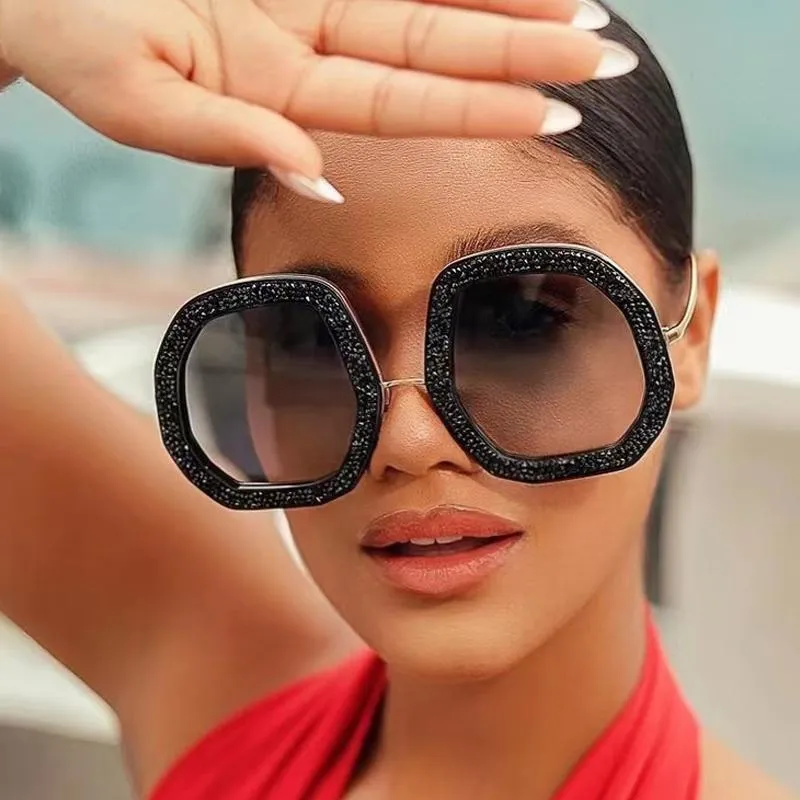 Sonnenbrille Unregelmäßige Übergroße Männer Frauen Polygon Kristall Rahmen Designer Shiny Diamond Brillen Schatten UV400SunglassesSunglasses247l